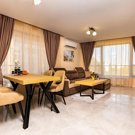 West Haven - 1bds In Centre By Flat Mаnager Plowdiw